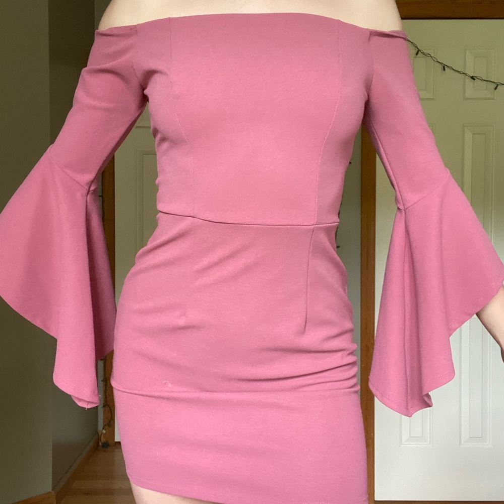 Flowy Sleeve off the shoulder mini dress
